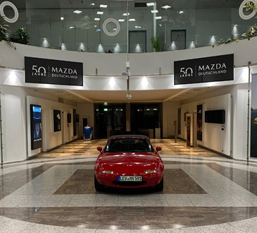 Mazda HQ Textilbanner / Folien